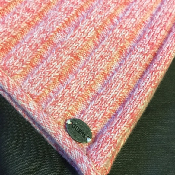 Guess Top - Picture 2 of 4